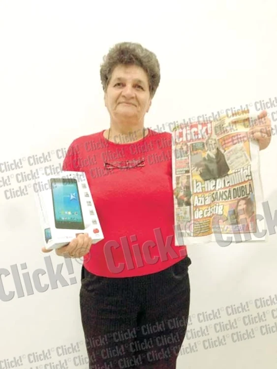 Diana Hossu  (28 de ani)  a  câştigat 5.000  de lei  la cel mai  iubit concurs (Fotografii: Click!)
