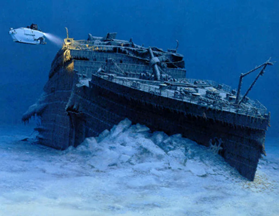 
    Titanicul s-a scufundat în 1912  