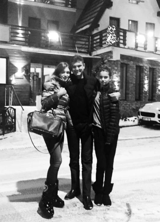 Politicianul, iubita şi fiica acestuia se află la Sinaia