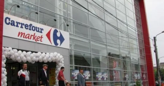 Cluj: Supermarket Carrefour la Turda