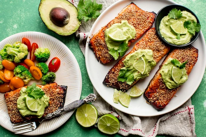 Somon cu sos de avocado FOTO: Arhivă, Adevărul