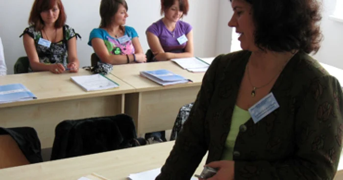 Suceava: 30 de elevi suceveni învaţă să fie şefi