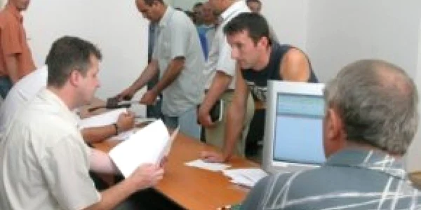 Care sunt documente necesare pentru eliberarea cărţii de identitate