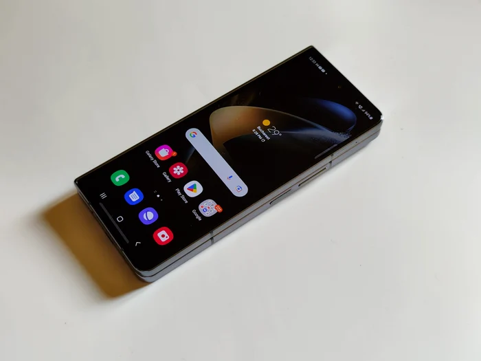 Samsung Galaxy Z Fold4. FOTO Adrian Pogîngeanu