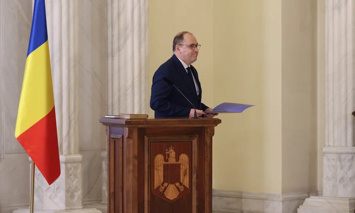 Depunerea jurământului de învestitură în funcția de ministru al Educației a lui Mihai Dimian, la Palatul Cotroceni. FOTO Inquam Photos / George Călin