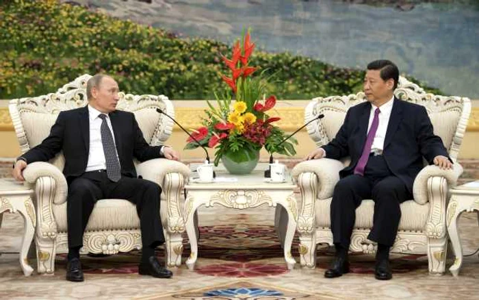 Xi Jinping (dreapta), alături de „bunul său prieten”, Vladimir Putin. FOTO Reuters