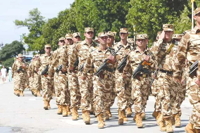 Ministerul Apărării Naționale este acuzat că descurajează accesul femeilor la studiile militare