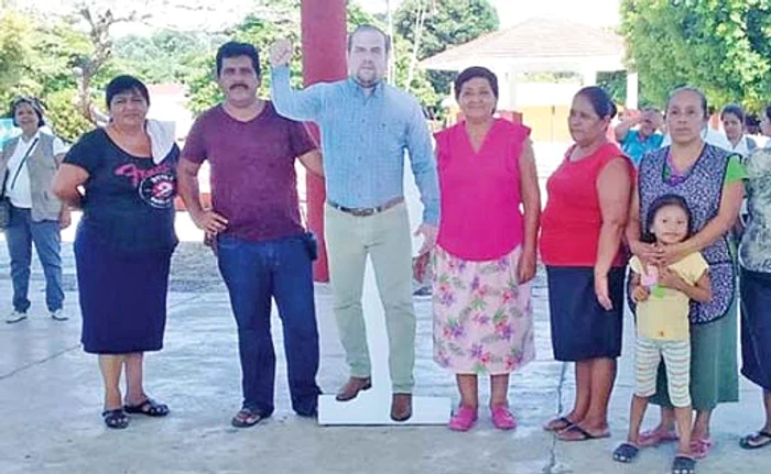 Așa a fost inaugurat spitalul din Chiapas, de primarul Moises Aguilar Torres