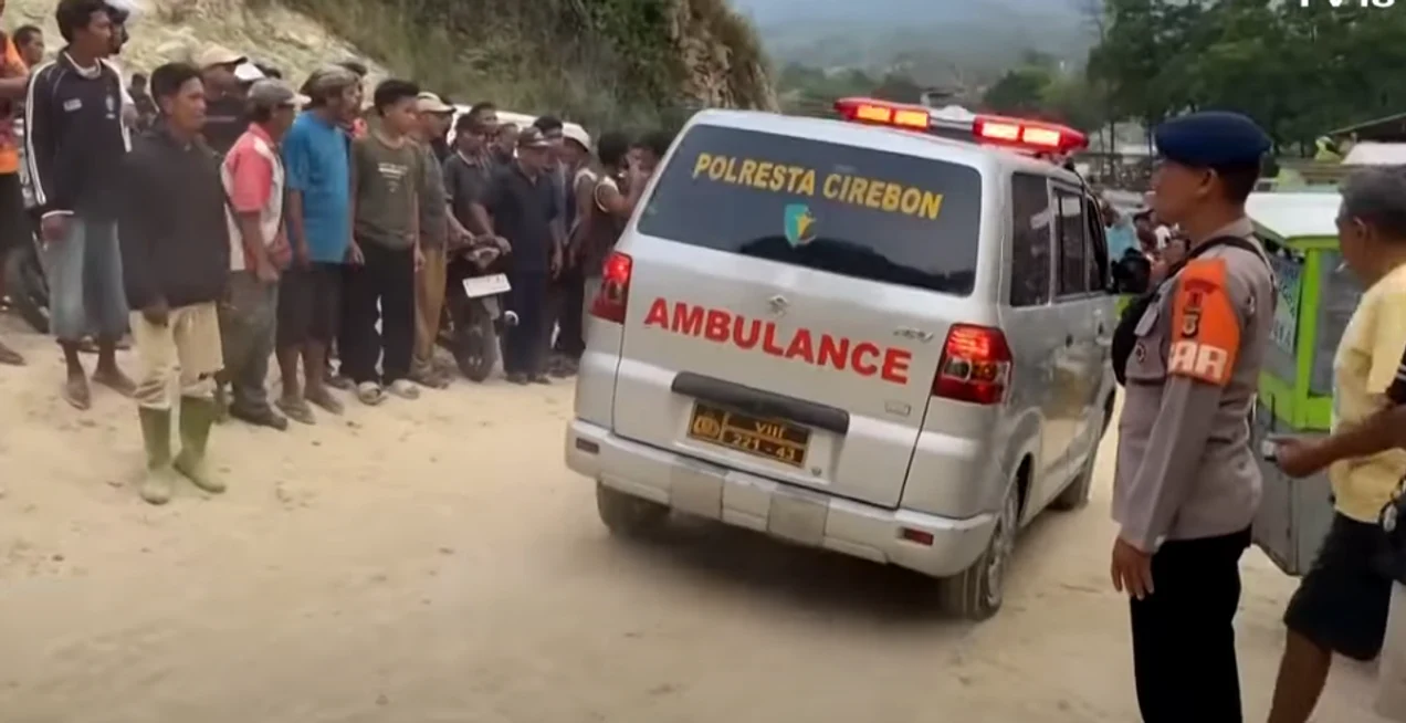 12 oameni sunt răniți. FOTO Captură video YouTube CNBC Tv18