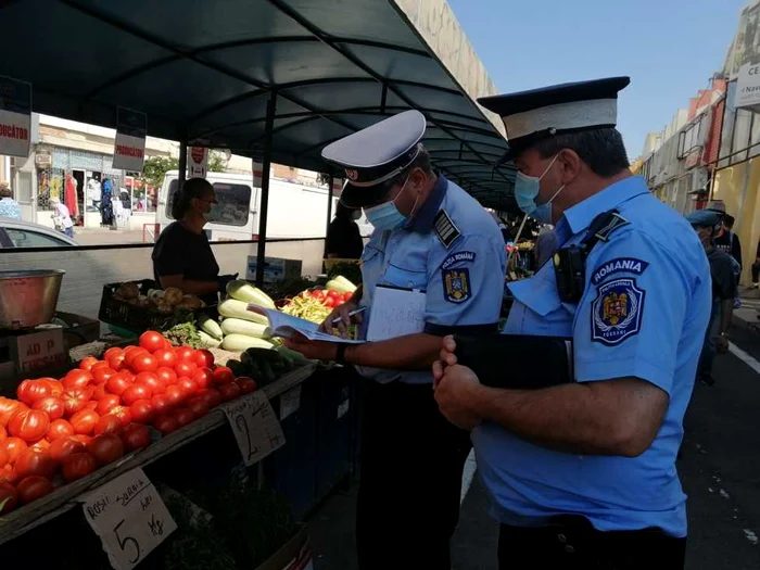 Piaţa Moldovei, verificată la sânge  FOTO: Ştefan Borcea