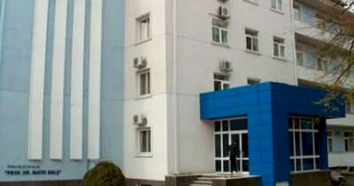 Piteşti: Băiatul diagnosticat cu gripă porcină a fost externat