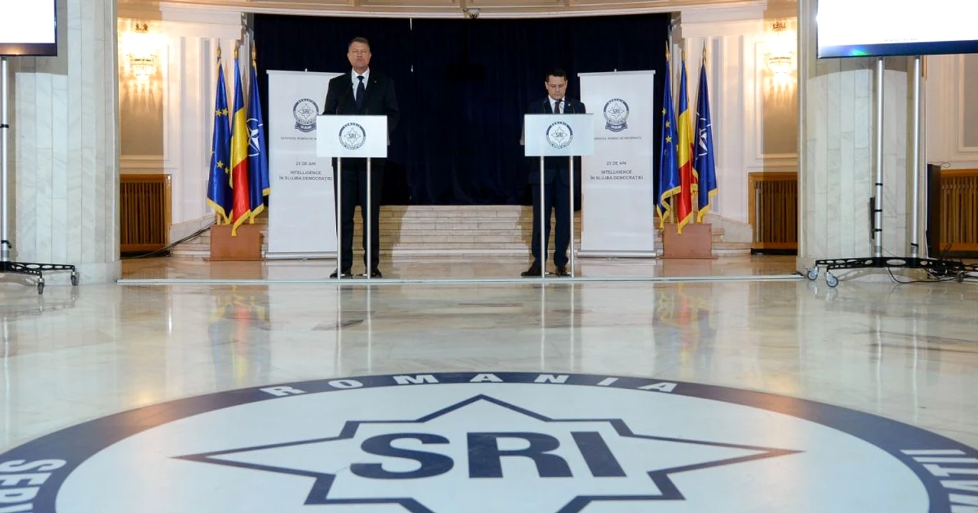 Preşedintele României, Klaus Iohannis, şi directorul SRI, Eduard Hellvig, la bilantul SRI. FOTO: Mediafax