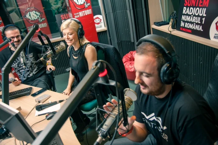 Loredana Groza a venit la matinalul realizat de Sergiu şi Andrei la Kiss FM