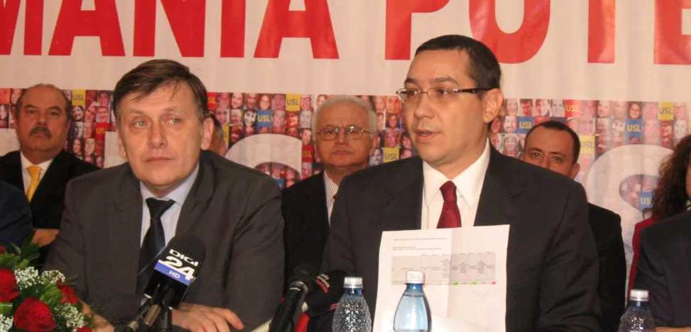 Victor Ponta a prezentat tabelul FOTO Claudia Untaru Creţu