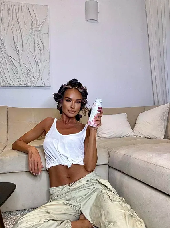 Diana Munteanu în locuința sa/sursă foto: social media