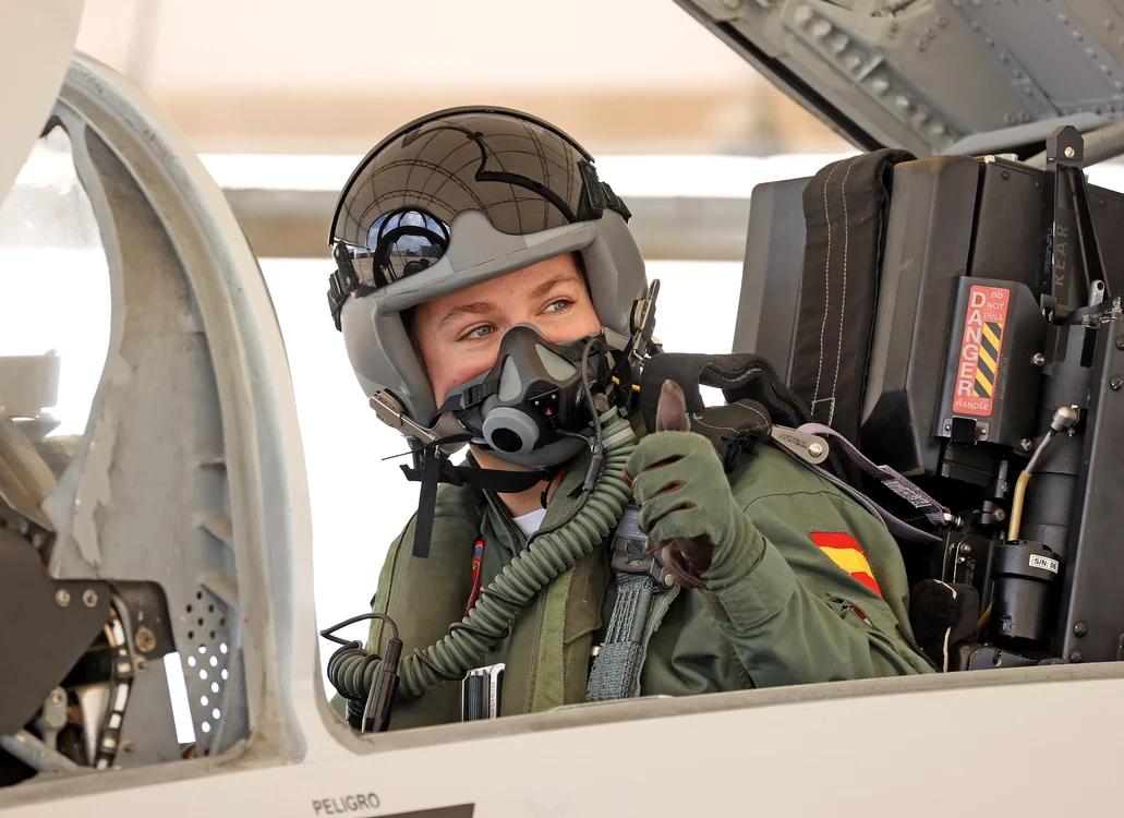 Prințesa Leonor știe să piloteze avioane de vânătoare (Foto: Profimedia)