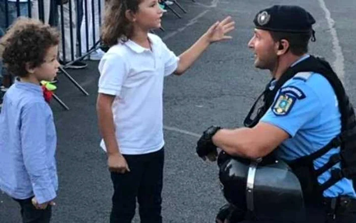 „Aşa am început seara, aşa vrem să o continuăm!”, a fost camapnia de PR a Jandarmeriei