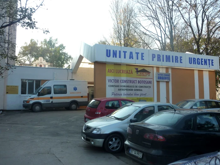 Bărbatul a fost adus la Unitatea de Primire a Urgenţelor cu o ambulanţă FOTO Adevărul