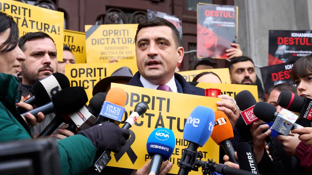 George Simion critică Guvernul Ciolacu pentru disprețul față de vocea poporului | sursa foto: Adevarul