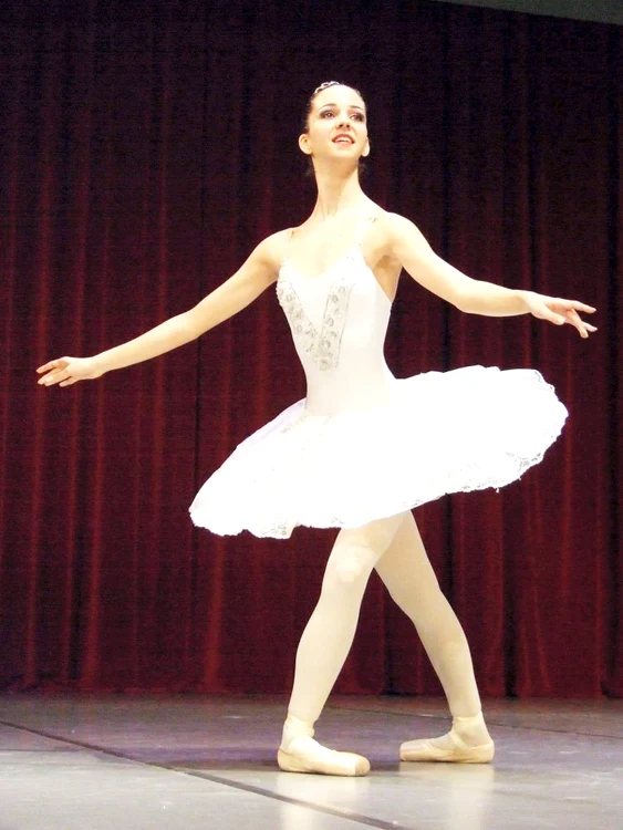Maria Santa se mutase în Manchester în iulie 2015, când a primit bursa la Northern Ballet School