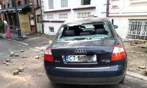 masini distruse ecaterina jpeg