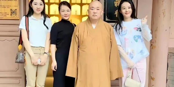 Shi Yongxin calugar jpg