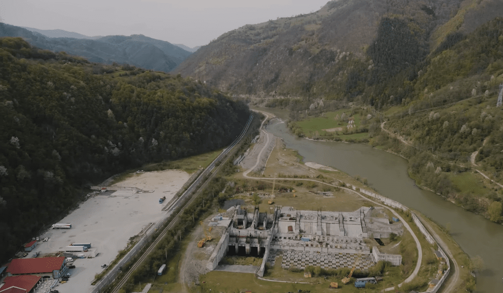 Două hidrocentrale pe Olt, începute înainte de ´89, vor fi în sfârșit construite. Reacția unor asociații de mediu FOTO