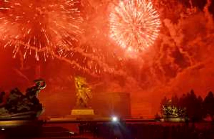 Spectacol de artificii in Coreea de Nord FOTO Mediafax/AFP