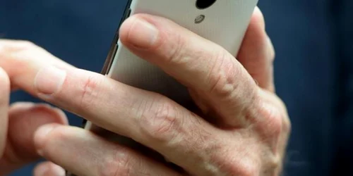 eric schmidt moto x foto the verge