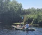 Dan Negru și soția sa, Codruța, s-au urcat în bărci tip canoe și au plecat să exploreze zona / foto: Click!