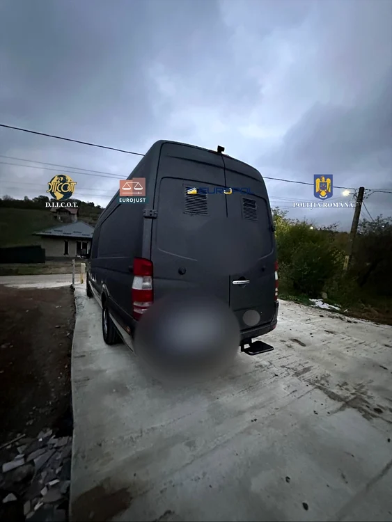 Au avut loc percheziții în trei state. FOTO DIICOT