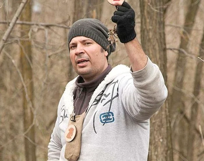 
    Dan Helciug se pregăteşte să le facă fermierilor o vizită-surpriză  foto: Pro Tv  