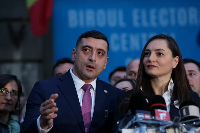 Șefa POT a mers alături de George Simion să îșidepună candidatura FOTO Inquam Photos 