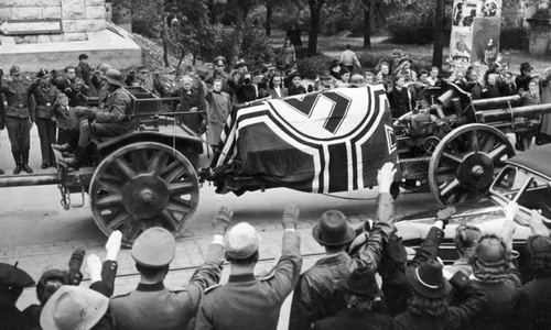 Funeraliile lui Erwin Rommel, la 18 octombrie 1944 (© Bundesarchiv Bild 183-J30704)