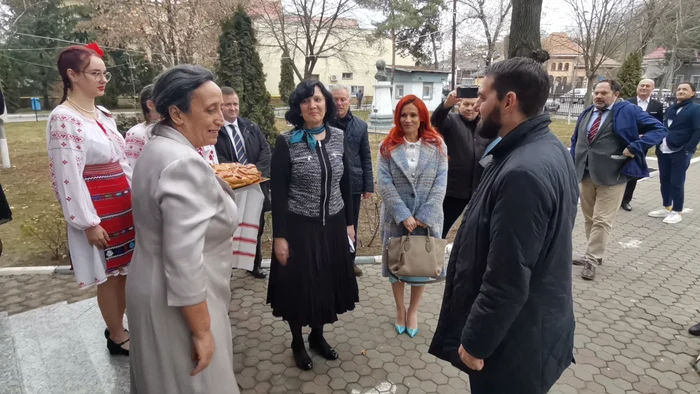Principele Nicolae, întâmpinat de reprezentanții C.N.R.G. FOTO: A.M.