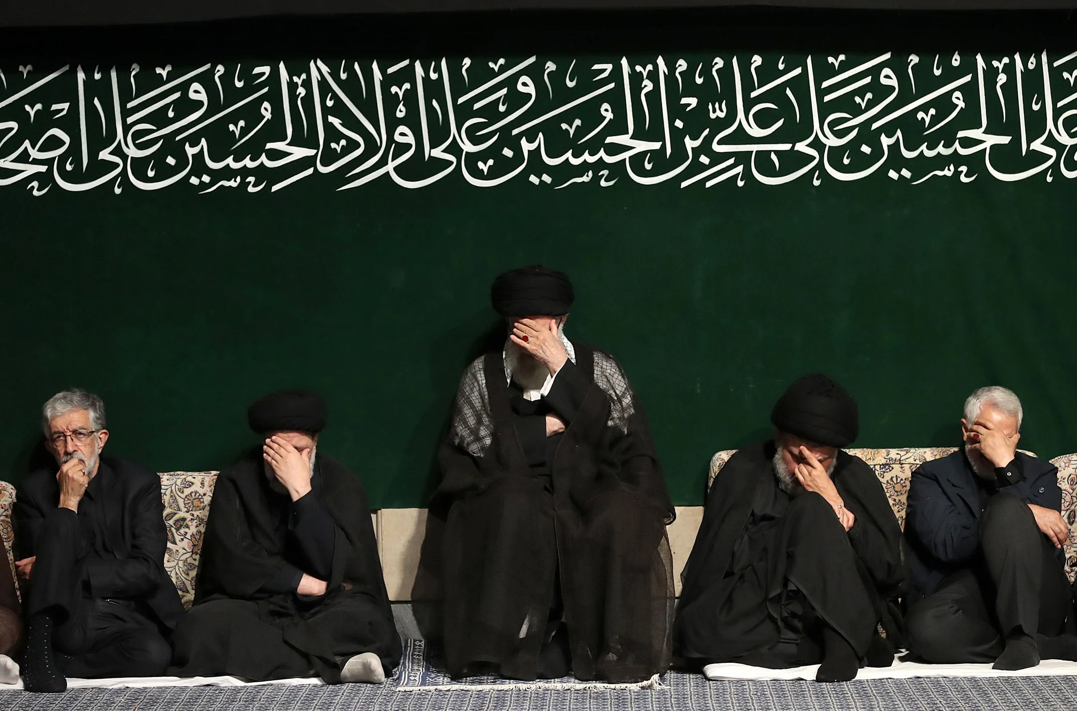 Viața secretă a Iranului, între chefuri de noapte și operații estetice. „Oamenii reușesc în privat să trăiască dincolo de restricții“