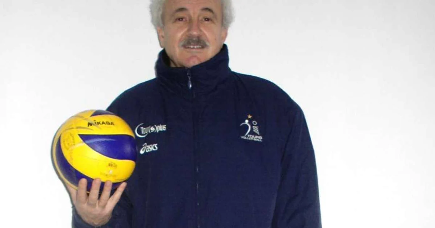 Craiova: Petrică Stancu şi-a descoperit în liceu pasiunea pentru sport.