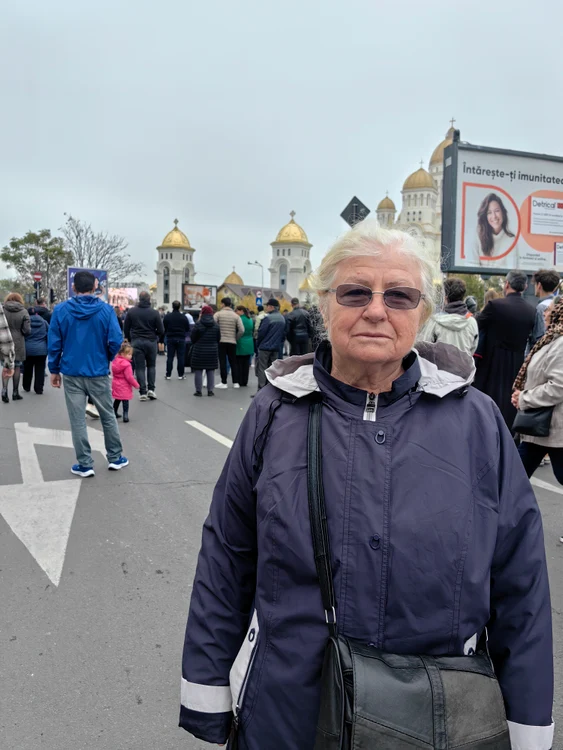 Lenuța Iordache, credincioasă din București