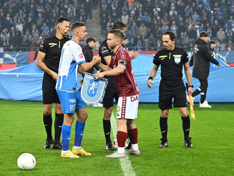 Final de foc în Bănie! Universitatea Craiova - Rapid, 2-2. Nsimba smulge punctul în ultimul minut de prelungiri 