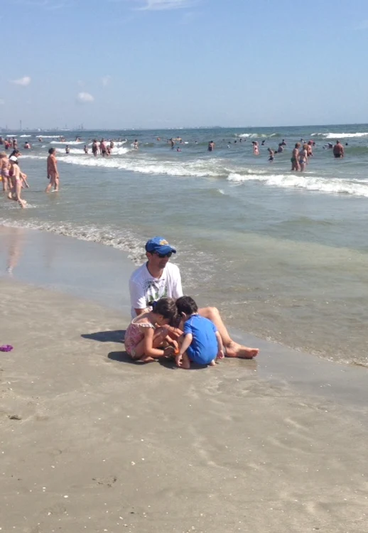 Dan a plecat la Mamaia cu familia sa