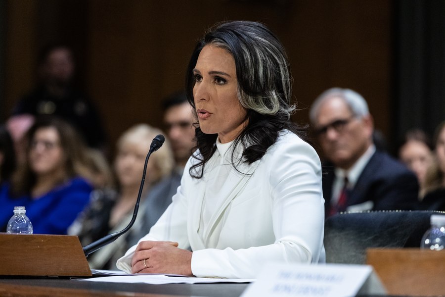 Tulsi Gabbard, nominalizată în funcția de director al informațiilor naționale, audiere tensionată în Senat. Ce a spus despre Snowden, Assad și Putin