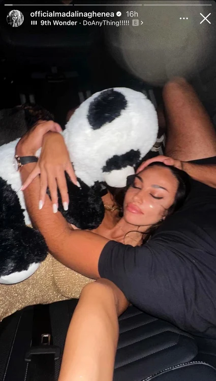 Mădălina Ghenea în brațele unui bărbat misterios