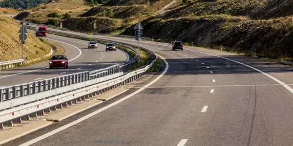 Autostrada Bulgaria - masina - vacanta FOTO Shutterstock 
