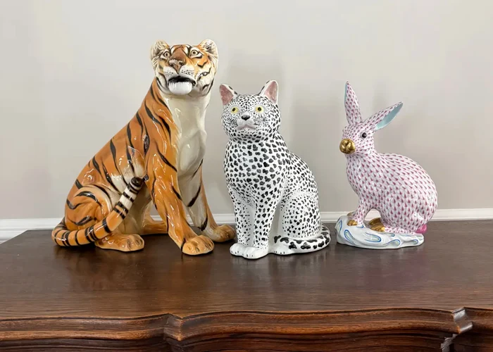 O piesă autentică realizată de celebrul artist italian Piero Fornasetti. FOTO:  Jordan Piluso