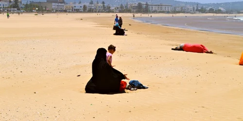 Musulmani la plaja FOTO journeywonders.com