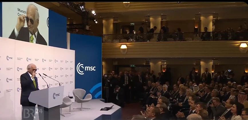 Gluma la adresa lui Macron făcută în deschiderea Conferinţei de securitate de la Munchen