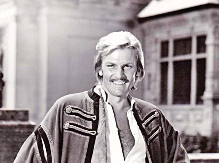 Mare crai! Aşa arăta Florin Piersic  în anii 70, când a primit maşina