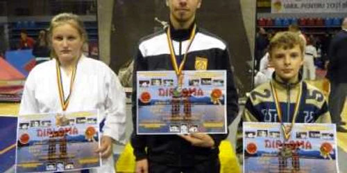 Luptătorii de la Sakki au obţinut rezultate bune la concursul de la Oradea