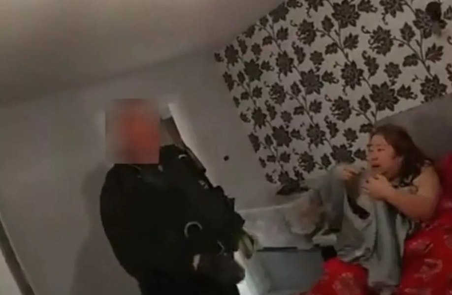 Sfârșitul „Zeiței Bogăției”: cea mai mare escroacă din criptomonede a fost capturată după 5 ani de fugă. Avea parolele cusute în haine