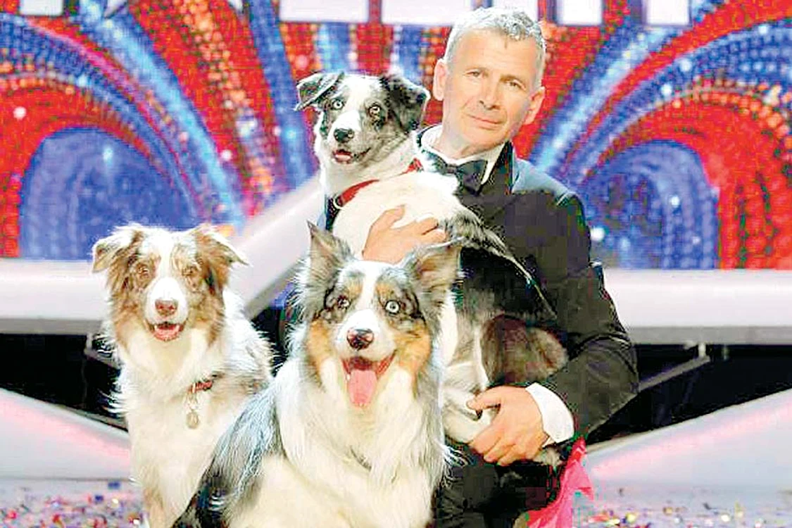 
    Bruno Icobeţ, câştigător la «Românii au talent» (Fotografii: Pro TV, PetFoto)  